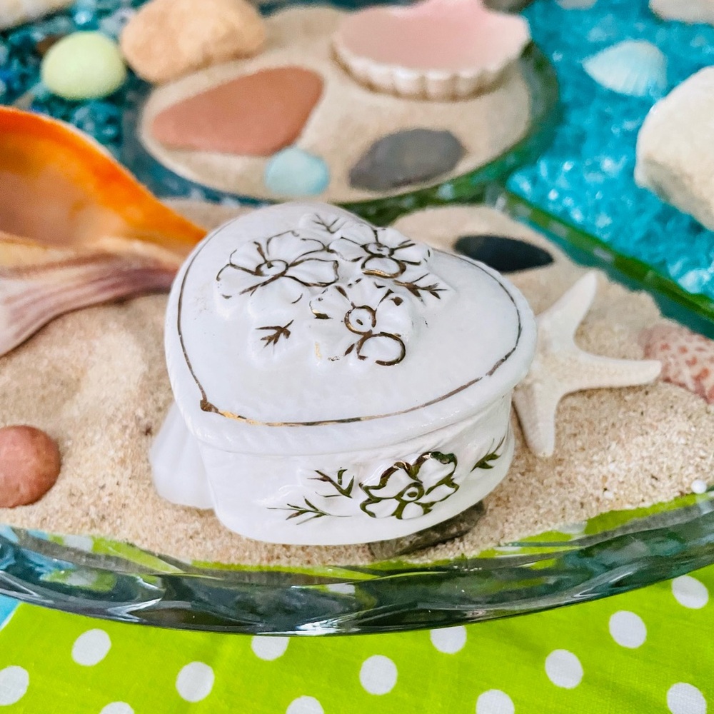 Floral Heart-Shaped White Trinket Box